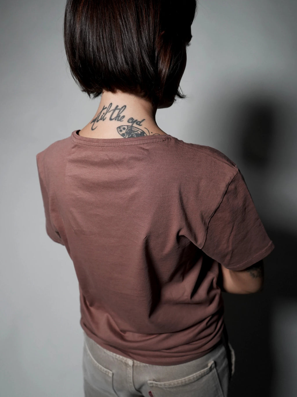 Liebe Welt (Braun) T-Shirt