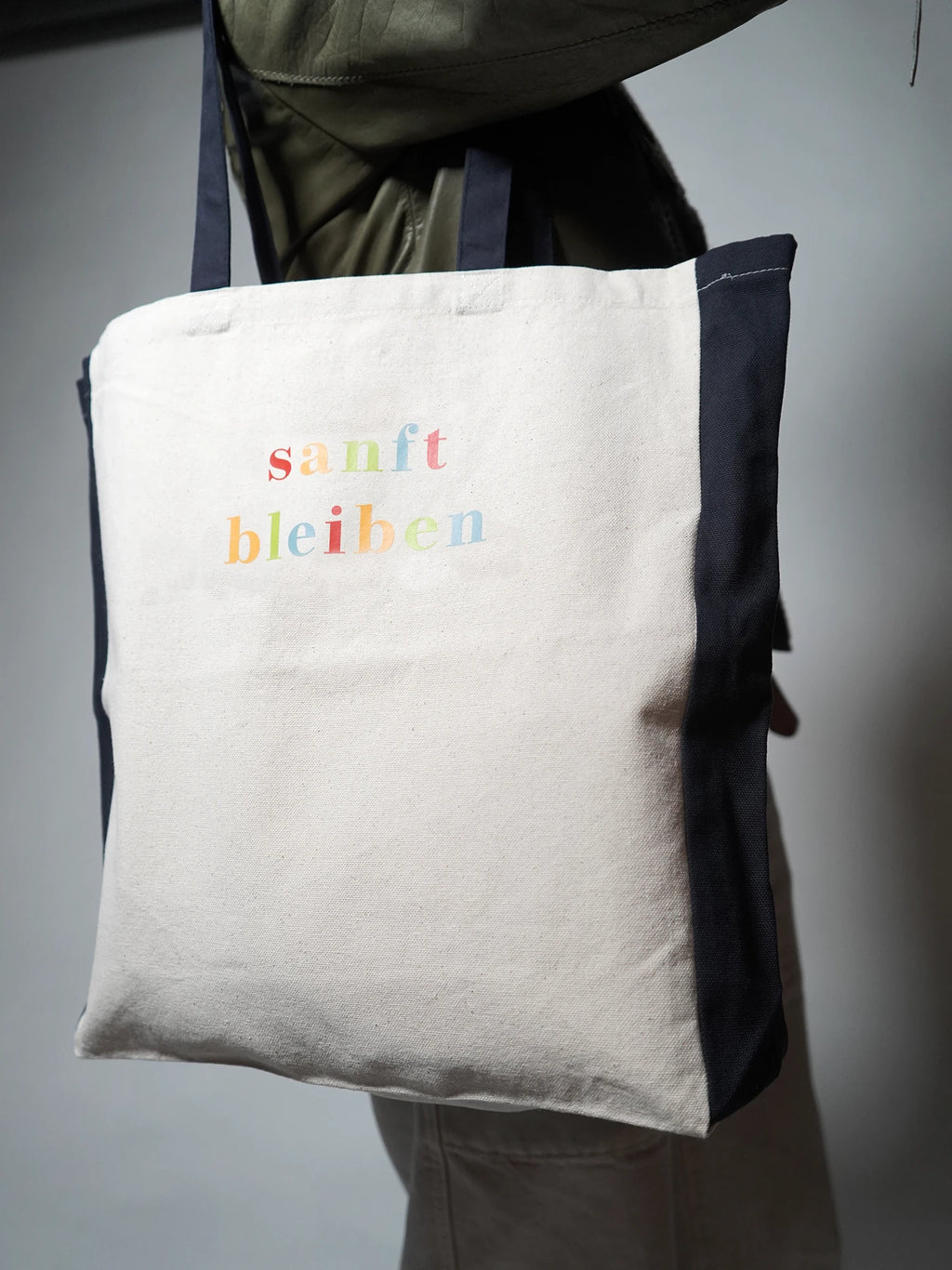 Sanft bleiben Zweifarbige Tasche